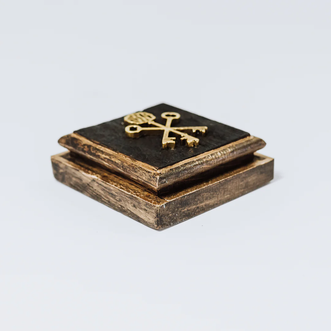 Reclaimed Pappy Barrel Museum Bee by Trace Mayer - Brass Keys - Image 4
