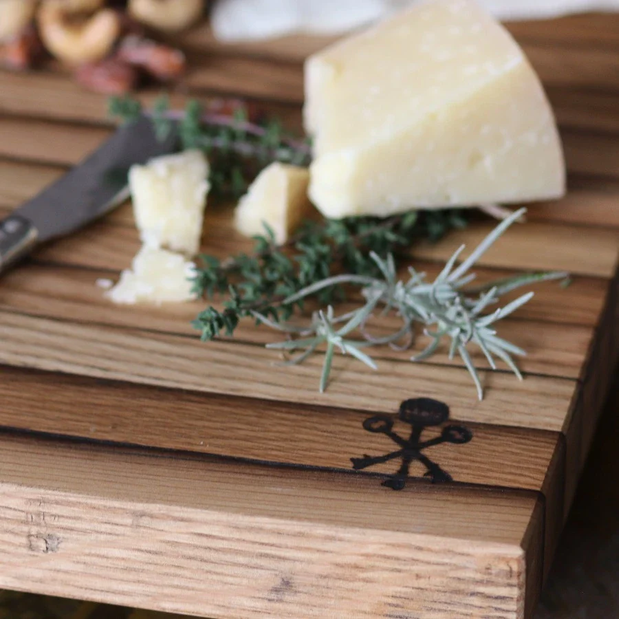 Bourbon Barrel Stave Cutting Board: Large Square - Image 5